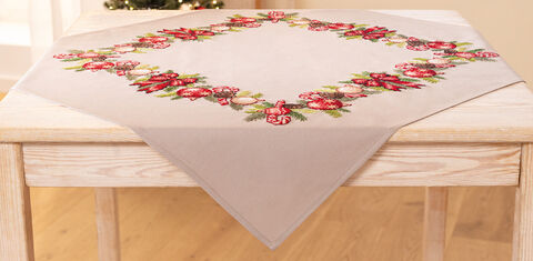 Stickmitteldecke "Festtage"