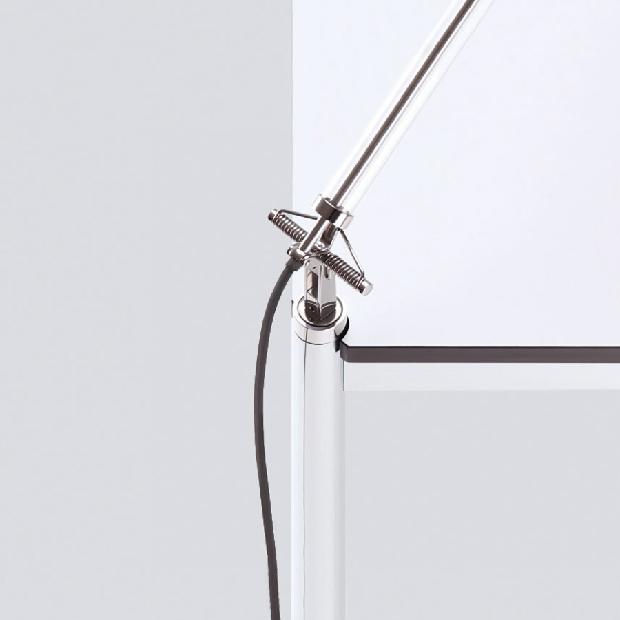 Serien Lighting LED-Schreibtischleuchte JOB mit Adapter für USM Haller Tischsysteme JB1016 4260458624814