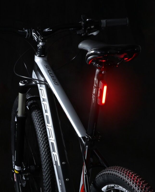 Force Luce posteriore di sicurezza  COD usb ricaricabile