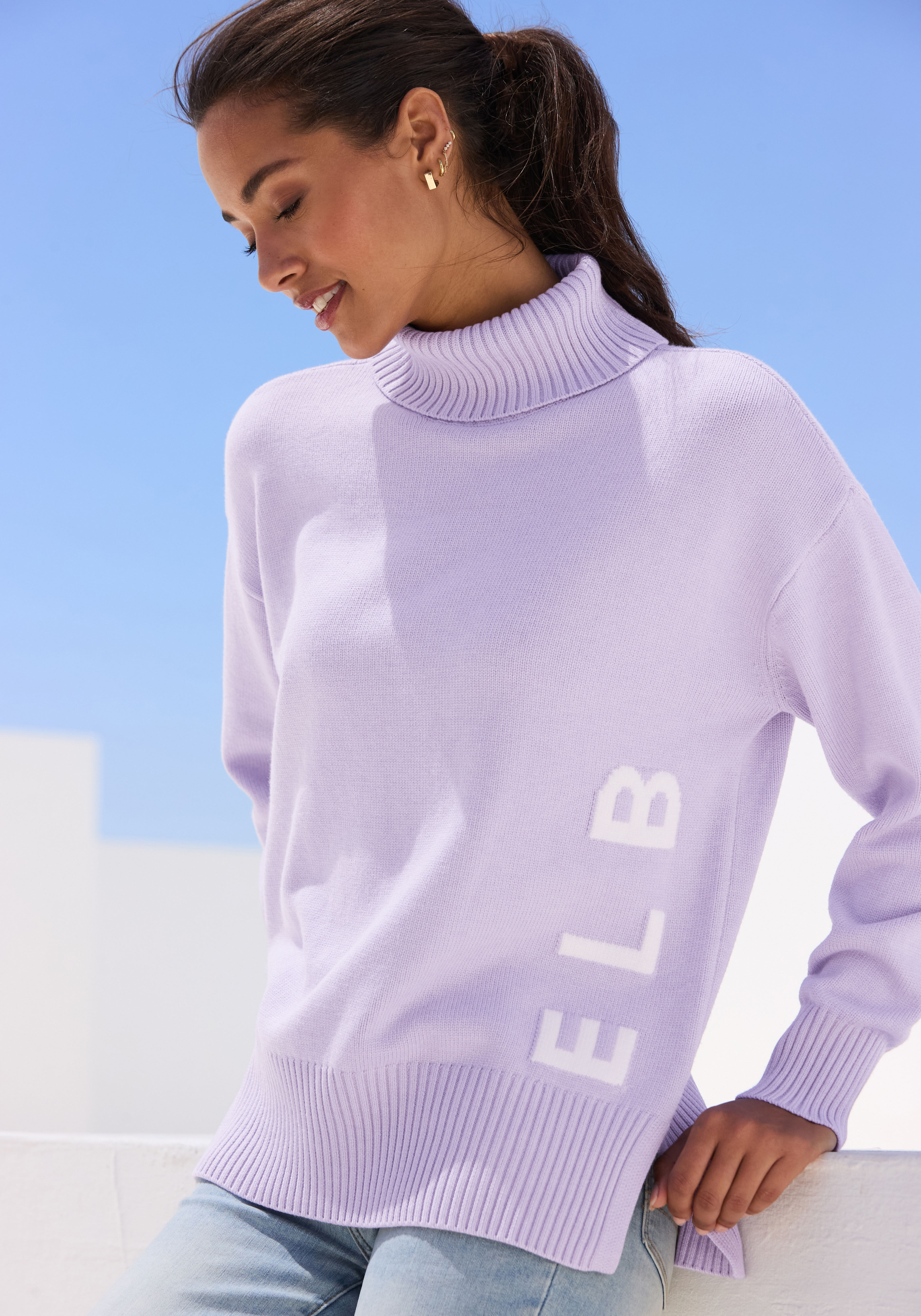 Rollkragenpullover ELBSAND "mit eingestricktem Logoschriftzug", Damen, Gr. XS (32/34), lila (flieder), Strick, Obermaterial: 50% Viskose, 28% Polyester, 22% Polyamid, unifarben, figurumspielend hüftlang, ohne Ausschnitt, Pullover Rollkragenpullover, Kusch