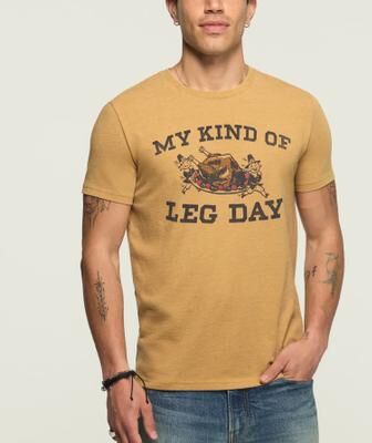 Lucky Brand Thanksgiving Feast Mode Tee - Men's Clothing Tops Shirts Tee Graphic T Shirts in Wood Thrush, Size M