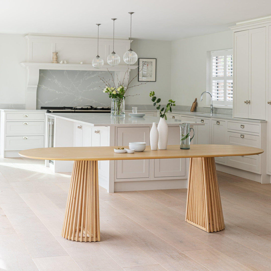 ClassicLiving Hopley Oval Dining Table Pale Oak
