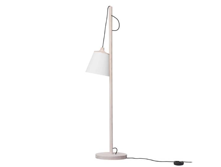 Muuto - Pull Stehleuchte, Eiche / weiss