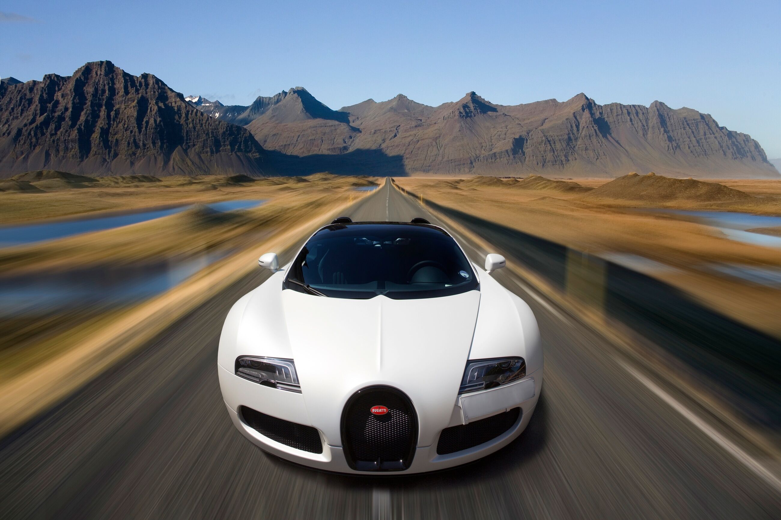 Fototapete PAPERMOON "SUPER CAR-BUGATTI AUTO RACING MOTOR GEBIRGE ISLAND", bunt, B:2m L:1,49m, Vlies, Tapeten, Fototapete bunt B/L: 2m x 1,49m, Bahnen: 4 Stk.