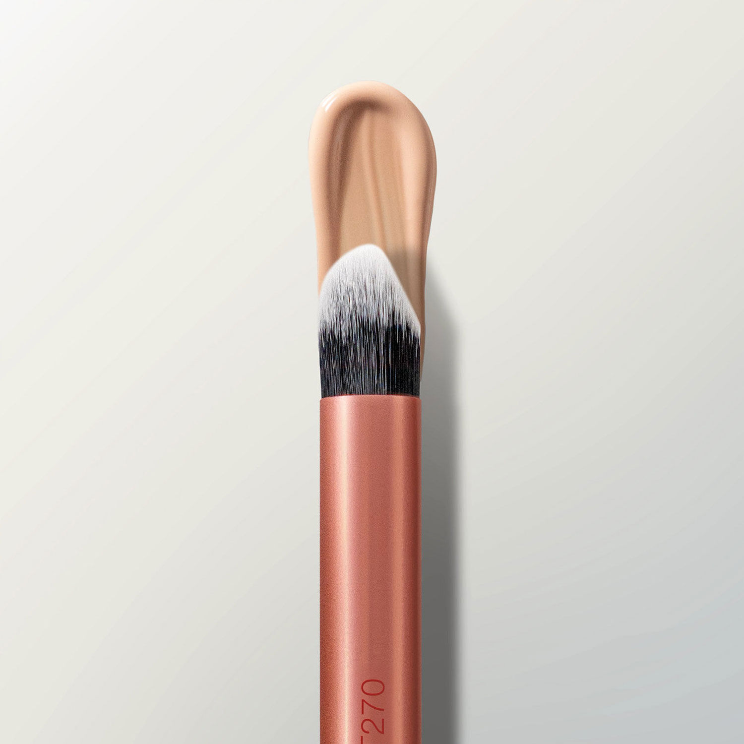 REAL TECHNIQUES Spot Concealer Brush