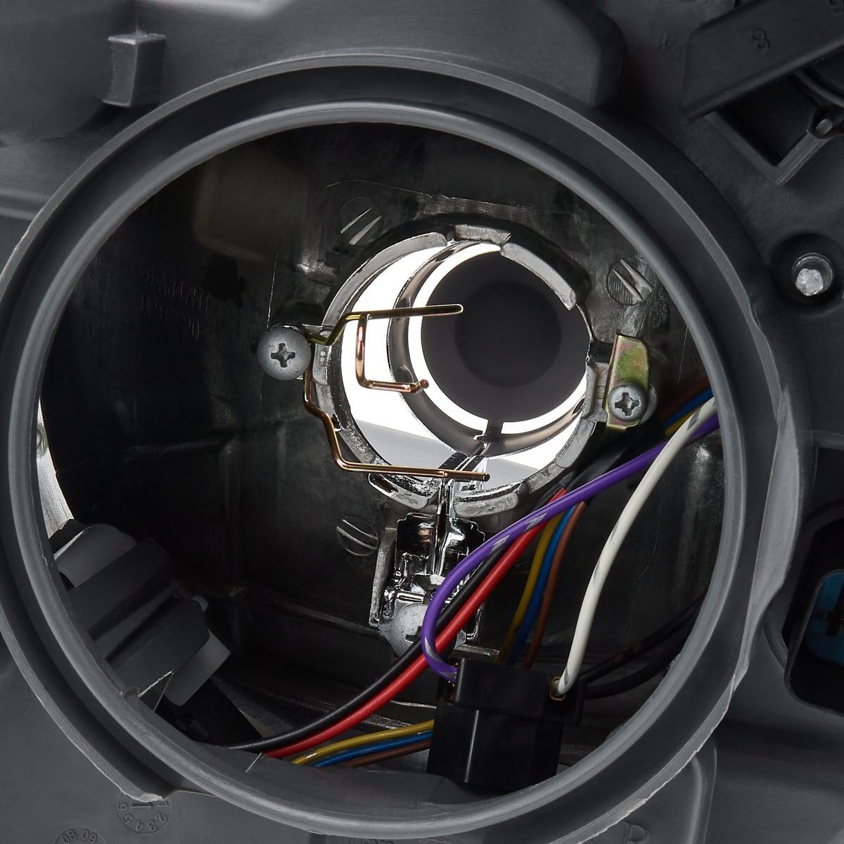 TYC 20-0847-05-2 Headlight