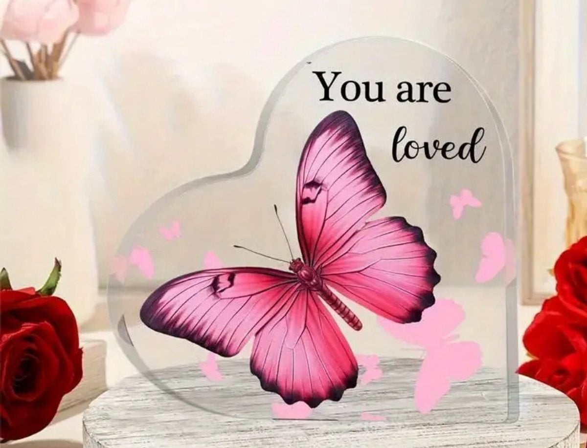 You are Loved decoratie met hart en roze vlinder voor volwassenen