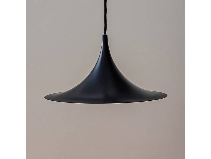 Semi Pendelleuchte Ø30 Matt Schwarz - GUBI - Wohnzimmer - Design - Metall - Einflammig