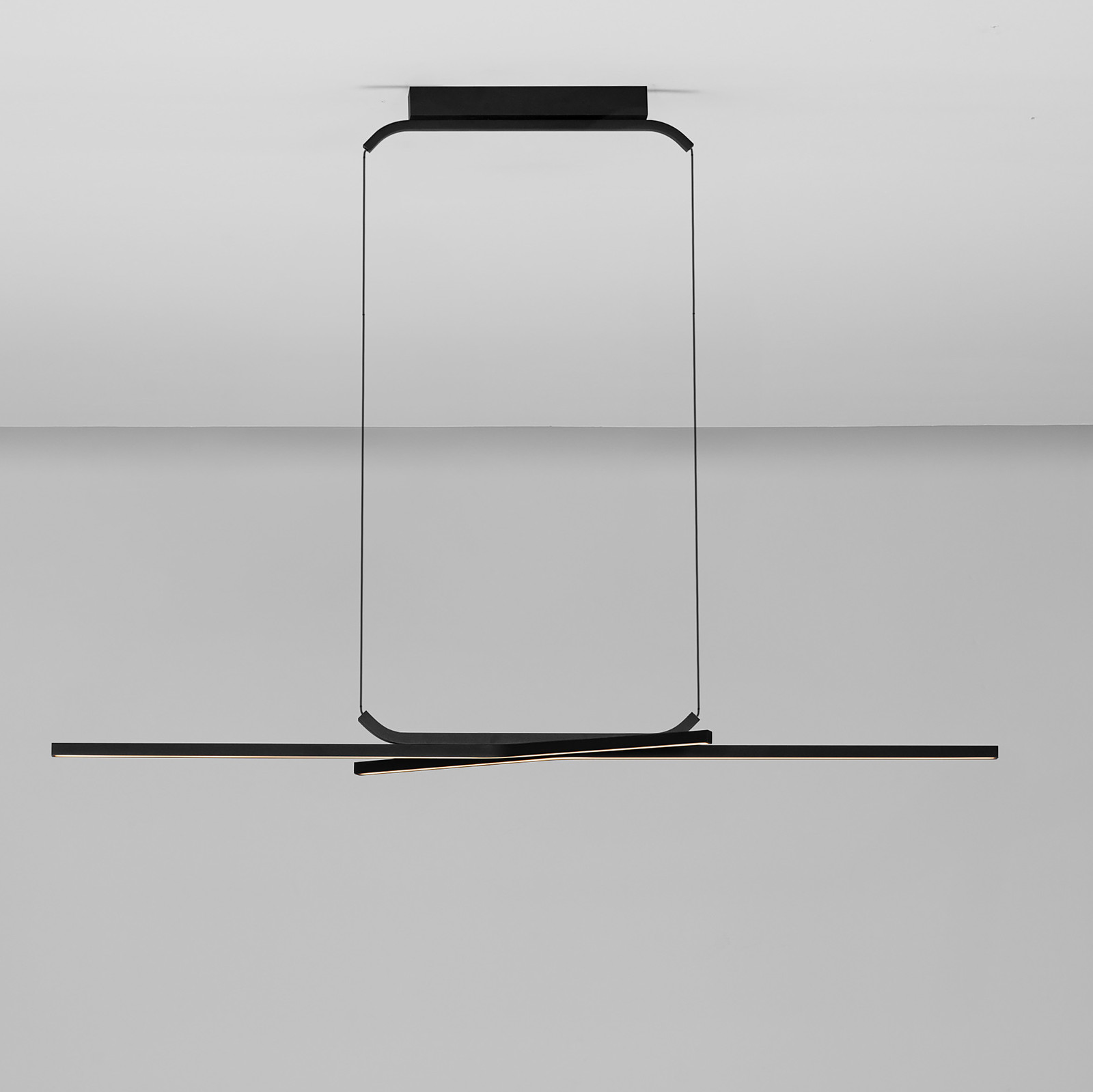 Lyora Akro Design Hanglamp zwart B: 120 cm, H: 213 cm, D: 30 cm