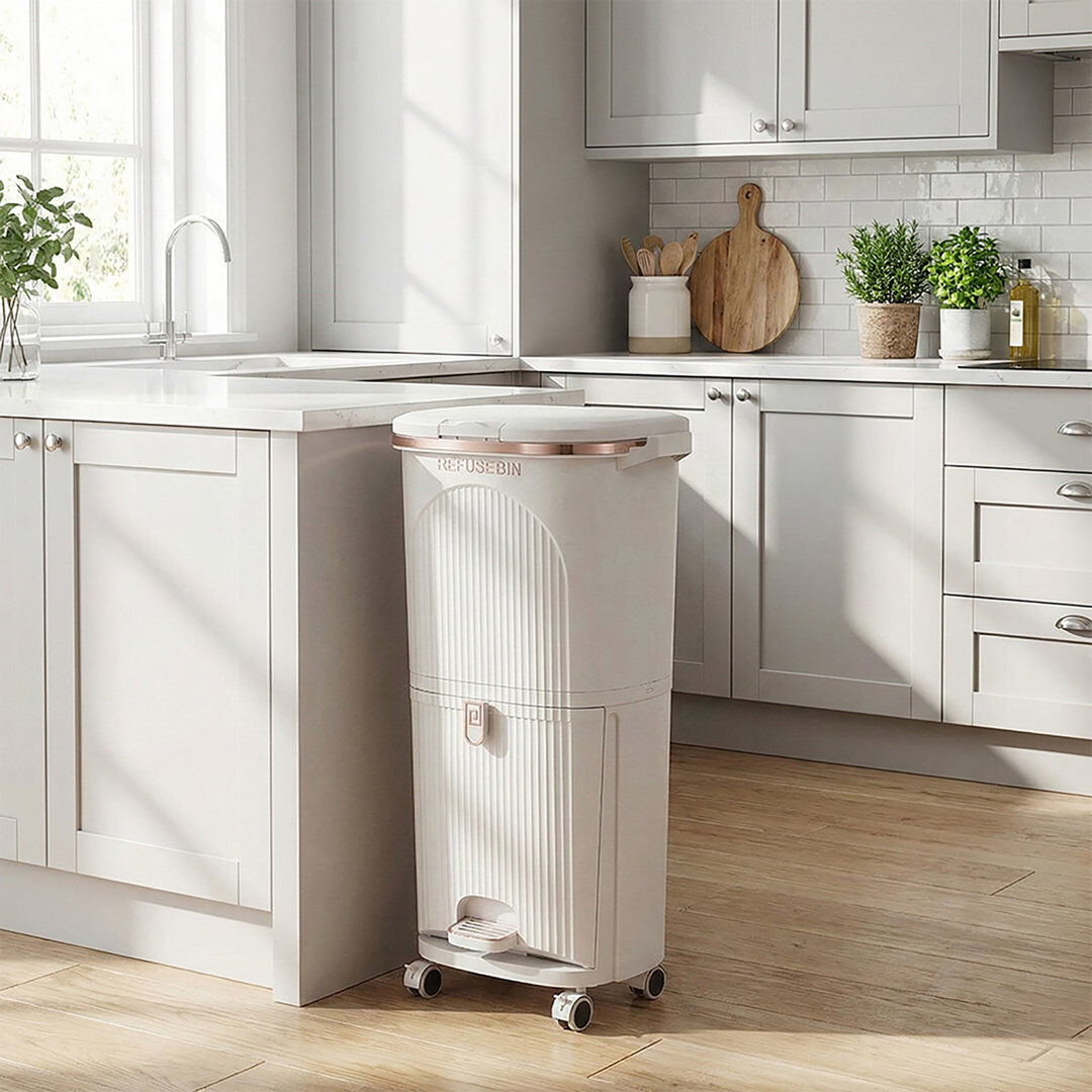 Living and Home Odour Seal Waste Bin White 38L