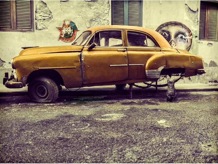 Papermoon Photo-Art SVETLIN YOSIFOV, ALTES AUTO / KATZE