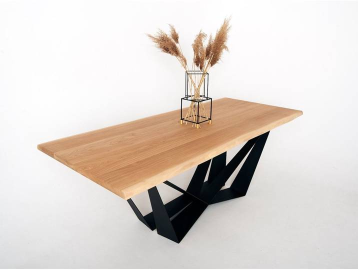 Tisch INGRAM aus Massivholz Schwarz