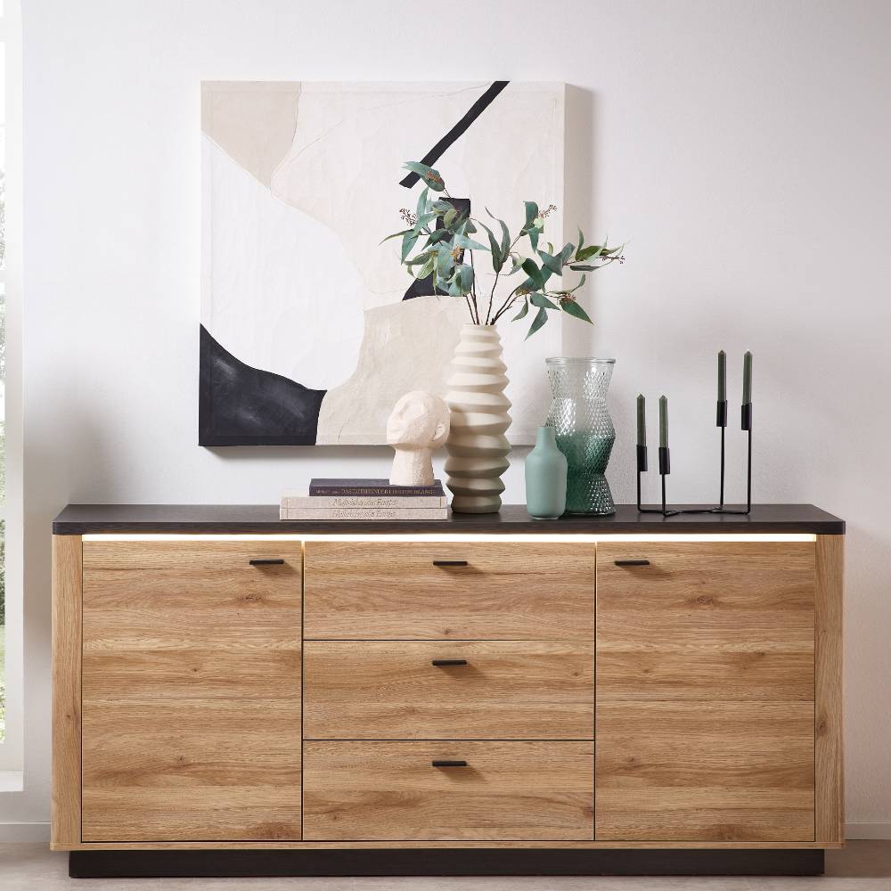 Pharao24.de Sideboard Große Kommode mit drei Schubladen und Drehtüren