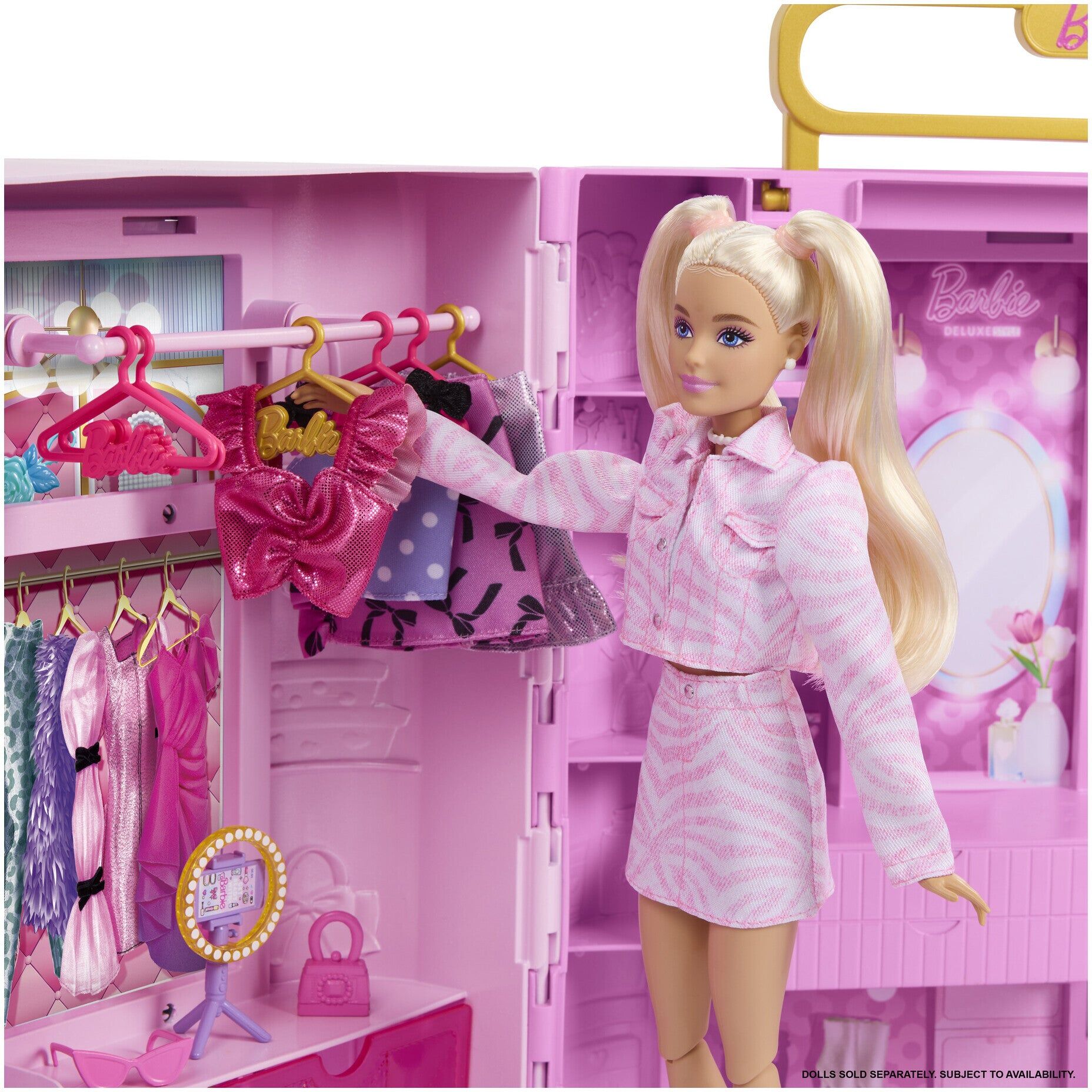 Barbie Deluxe Style Closet Playset with Spin ; Style Dressing Room for Kids - Includes 4 Fashions - Mattel