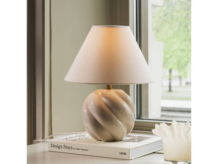 Globen Lighting Tischlampe DAHLIA, creme / amber, für Wohn- / Esszimmer, Textil / Stoff / Seide