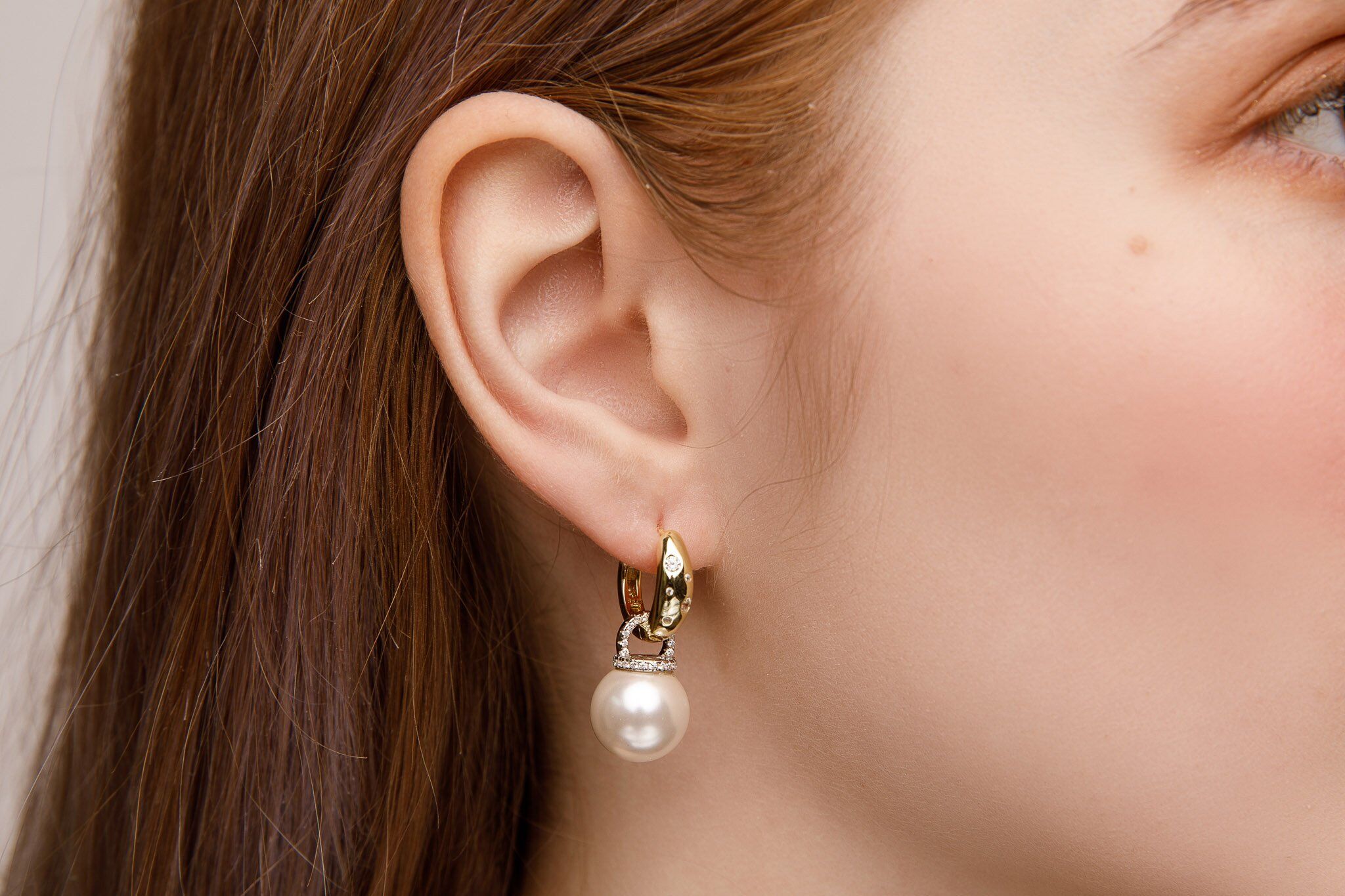 NEORE Cosmos Gold Base Earrings