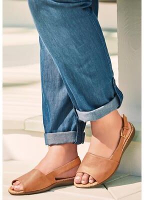 Women's The Adele Sling Sandal by Comfortview in Suntan (Size 7 1/2 M)