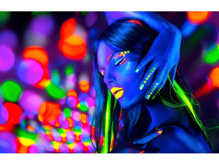 Fototapete PAPERMOON SEXY MODELL-NEONLICHT ART DESIGN ABSTRAKT MUSTER KUNST , bunt, B:5m L:2,8m, Vlies, Tapeten, Fototapete