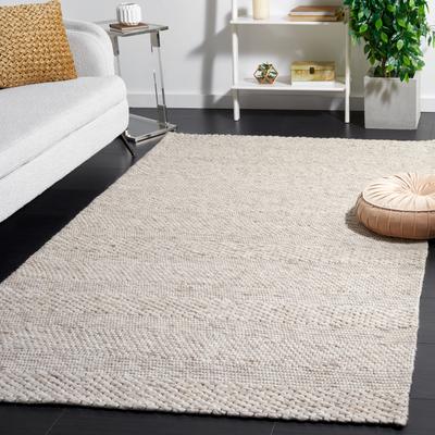 SAFAVIEH Marbella Annabella Wool Rug