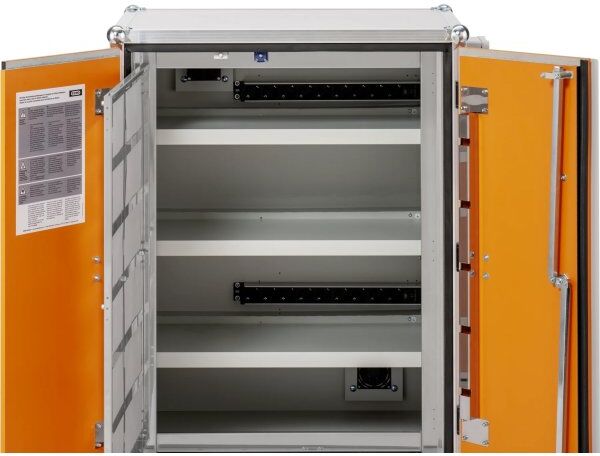 CEMO Batteriopbevaringsskab 400v M/fødder, 66x80x213 Cm