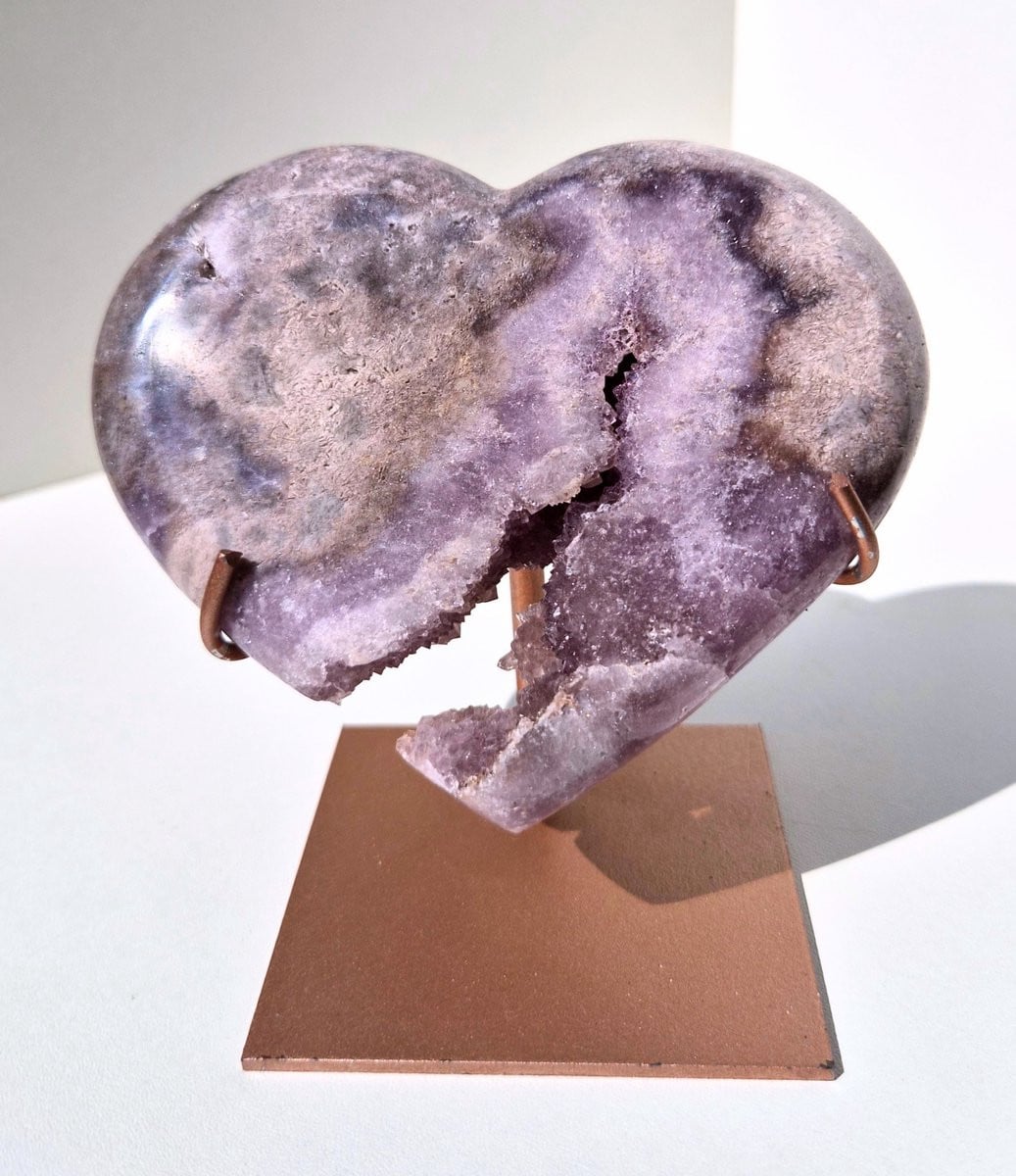 ThaleiaDesign Roze amethist hart op standaard voor woondecoratie