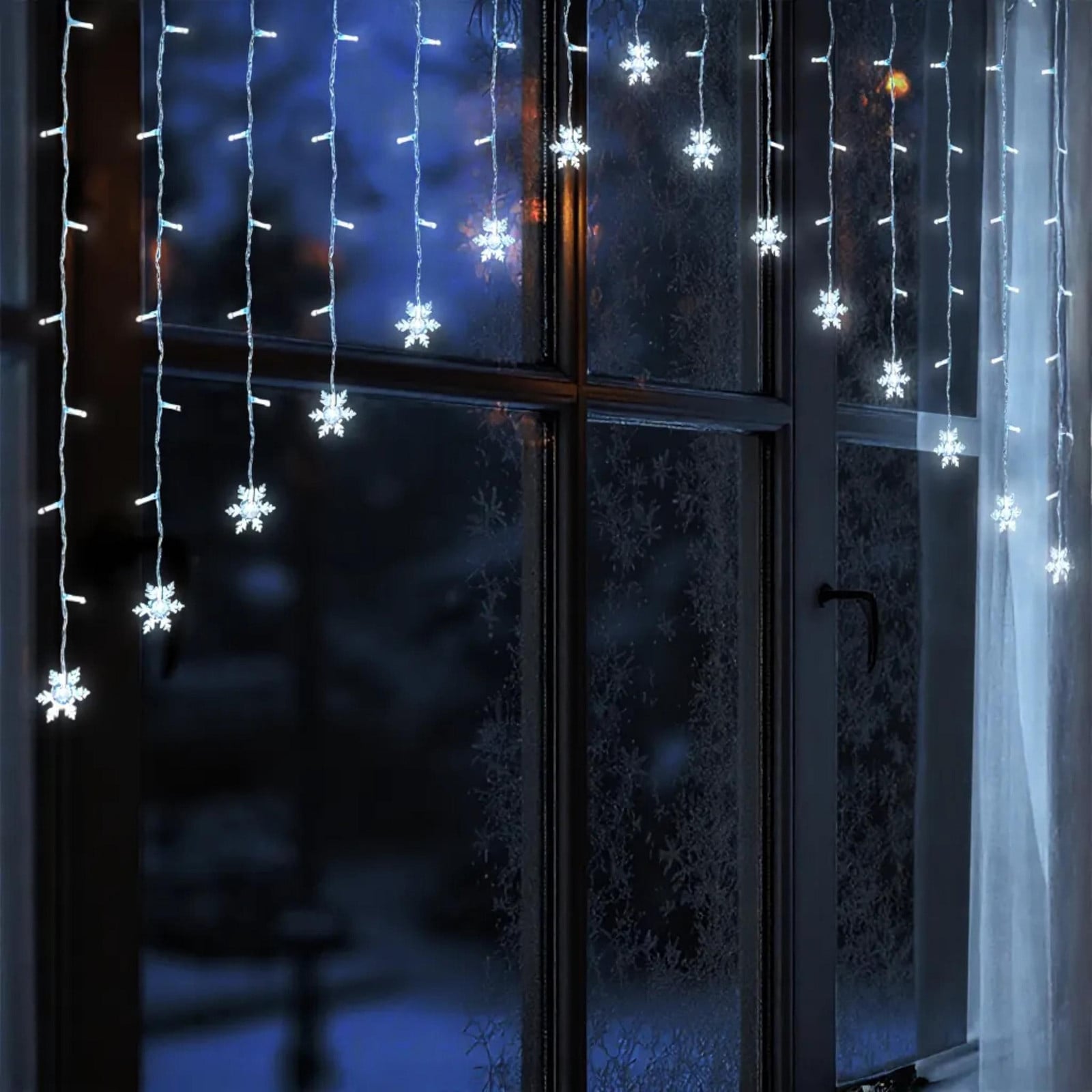 Spetebo Sneeuwvlokken lichtgordijn koud wit voor binnen - 71 LED - 140 x 95 cm