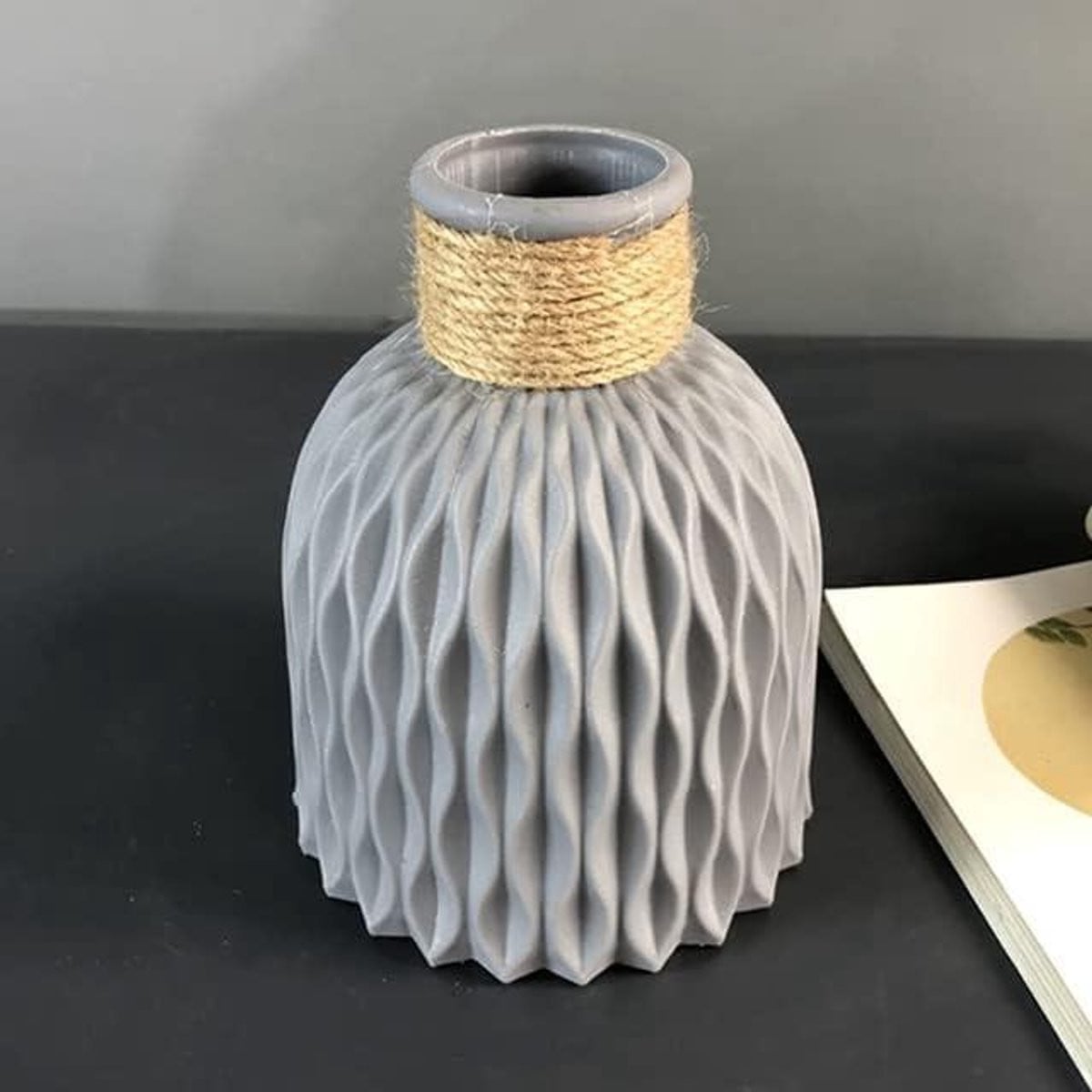 Moderne bloemenvase in Nordic stijl, grijs, 1 stuk