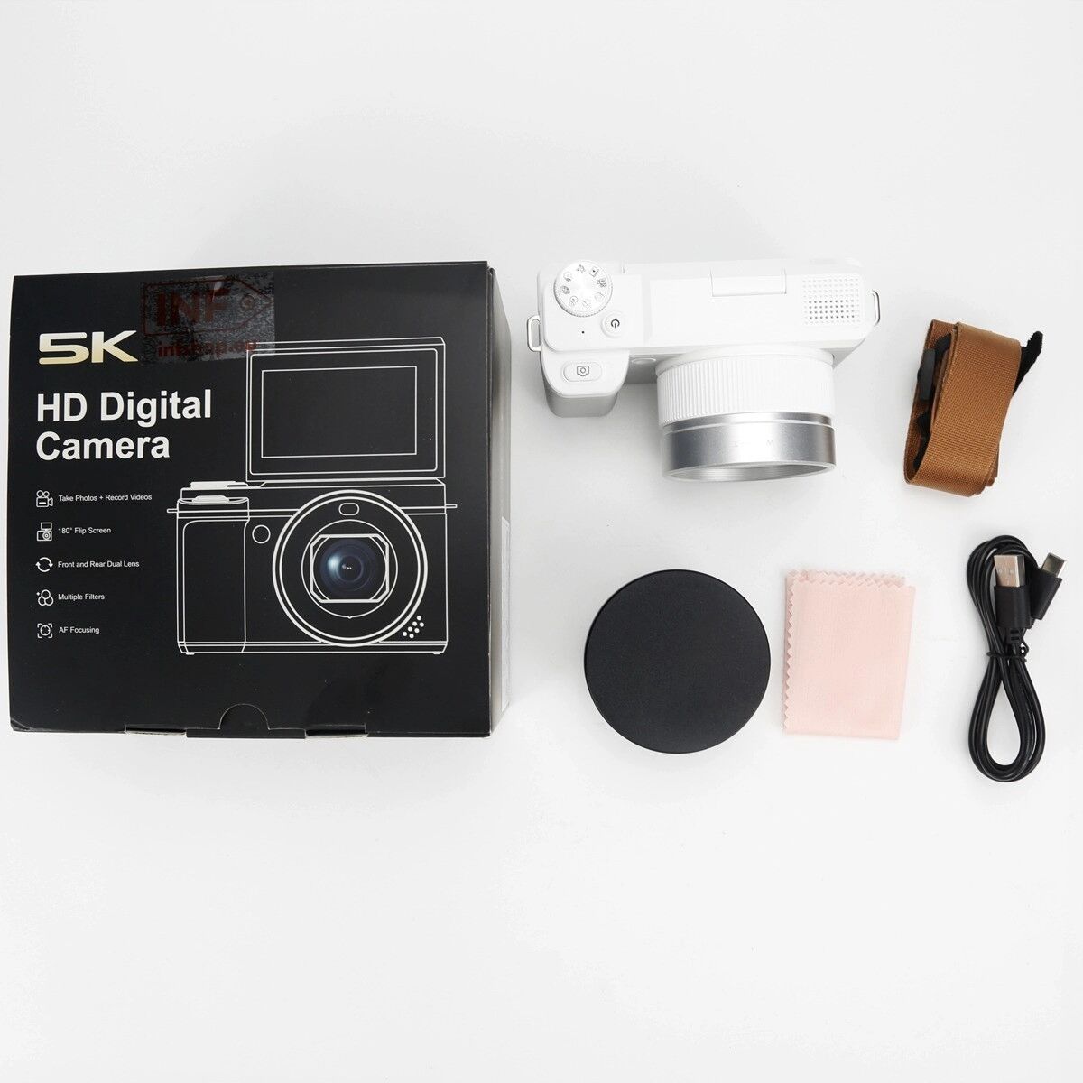 INF Flip-Screen Digitalkamera-Kit mit Weitwinkelobjektiv und 32GB-Karte – 80MP, 5K-Video, 180° Flip, 18X-Zoom Weiß