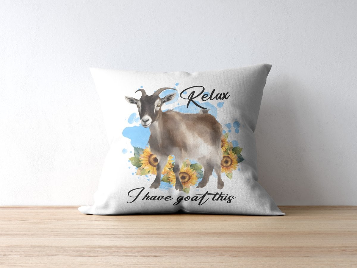 Sierkussen Relax I Have Goat This met Geit en Zonnebloemen voor een Boerderijdecoratie