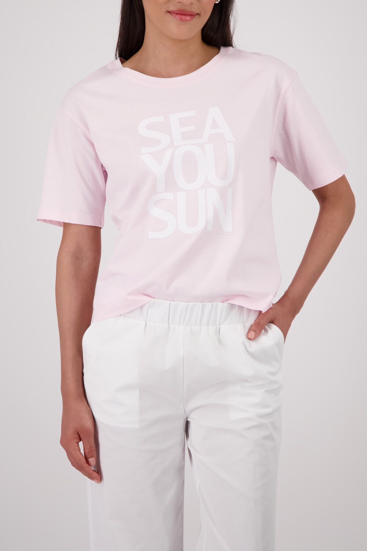 T-Shirt MONARI "Shirt Druck platziert", Damen, Gr. 40, rosa, Web, Obermaterial: 100% Baumwolle, unifarben, regular fit taillenbedeckt, Rundhals, eingesetzt abgesteppte Kante, Shirts T-Shirt, Regular fit mit Schriftzug rosa 40