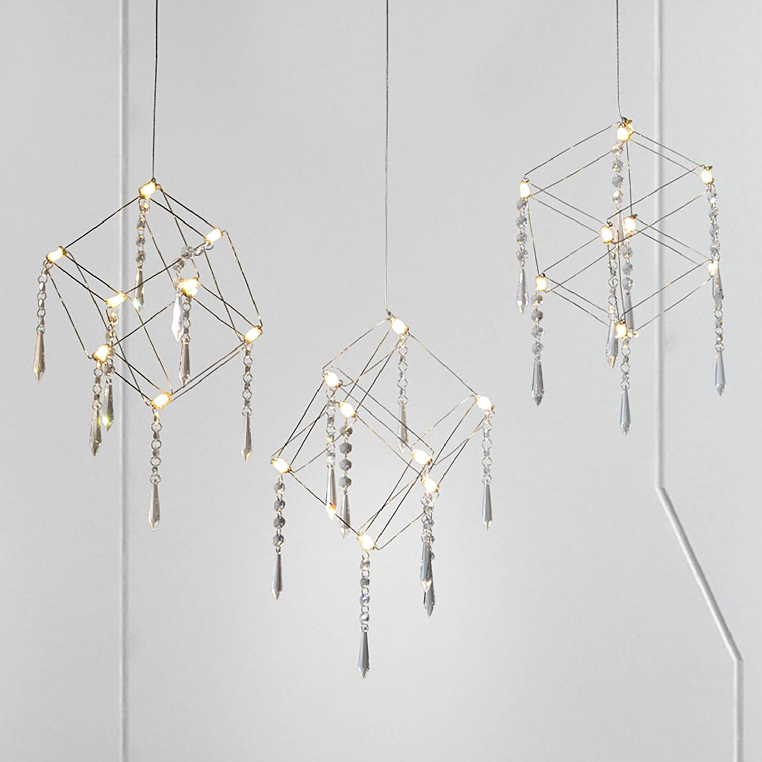 home24 LED-hanglamp Araneus, zilver/chroom, B: 16 cm, D: 80 cm, H: 150 cm