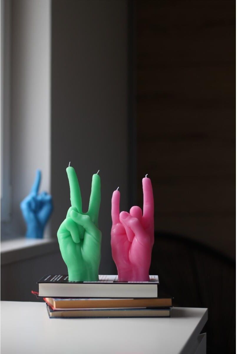 Formkerze "Mandatus Candle Hand Victory", grün, H:20cm Ø:8cm, Kerzen, Formkerze grün Ø/H: 8cm x 20cm