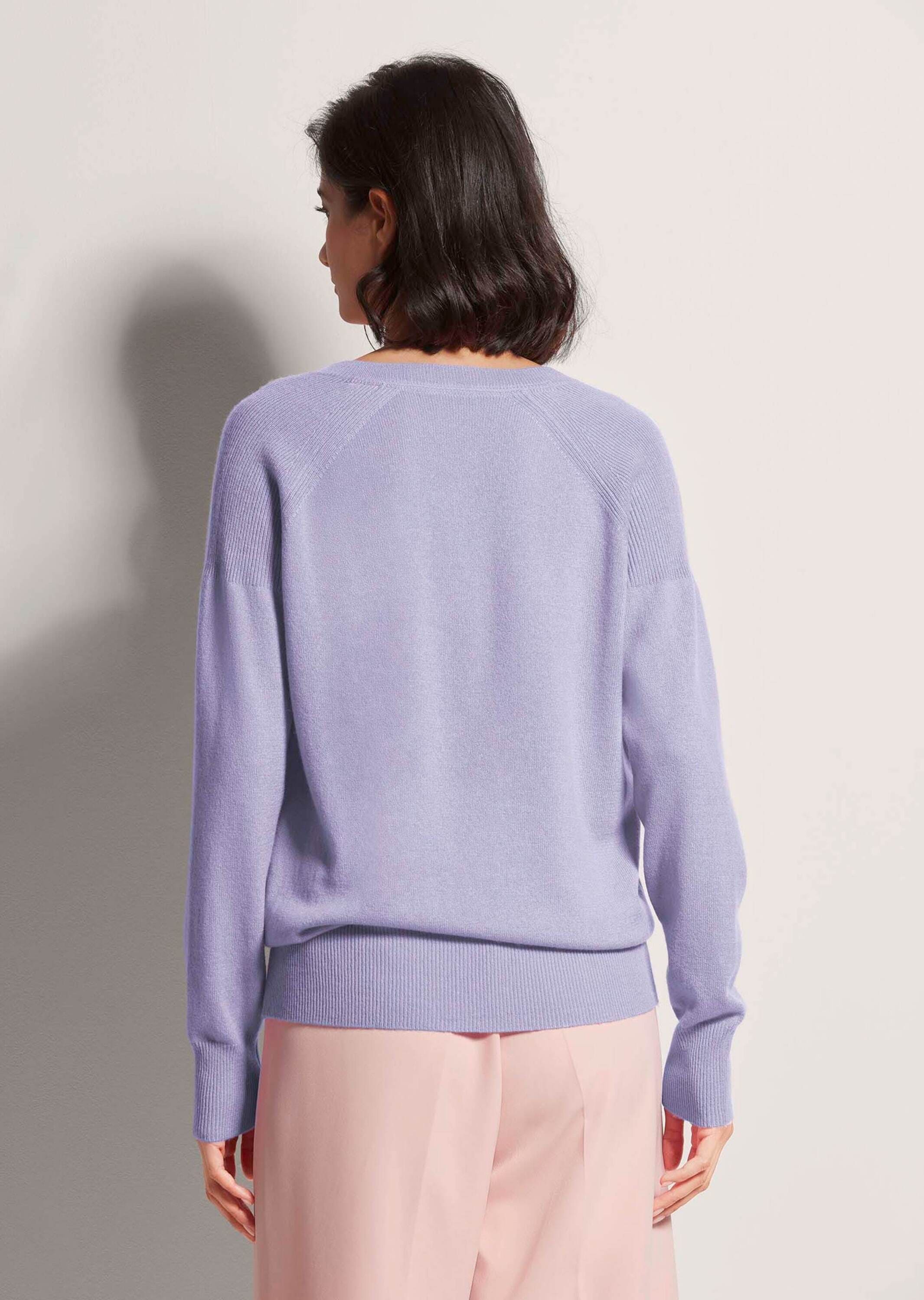 Longpullover MADELEINE "Pullover Kaschmirpullover mit V-Ausschnitt", Damen, Gr. 34, lila (hellamethyst), Obermaterial: 100% Kaschmir WS., Modern, V-Ausschnitt, Pullover Longpullover, Edles Maschenbild