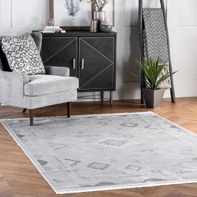 Nuloom Venice Fringed Area Rug