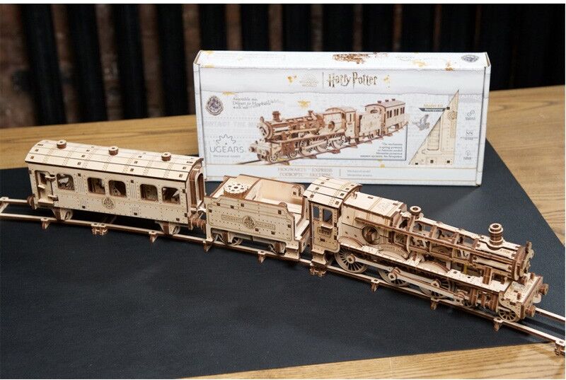 UGEARS Le Poudlard Express - Puzzle 3D Mécanique en bois