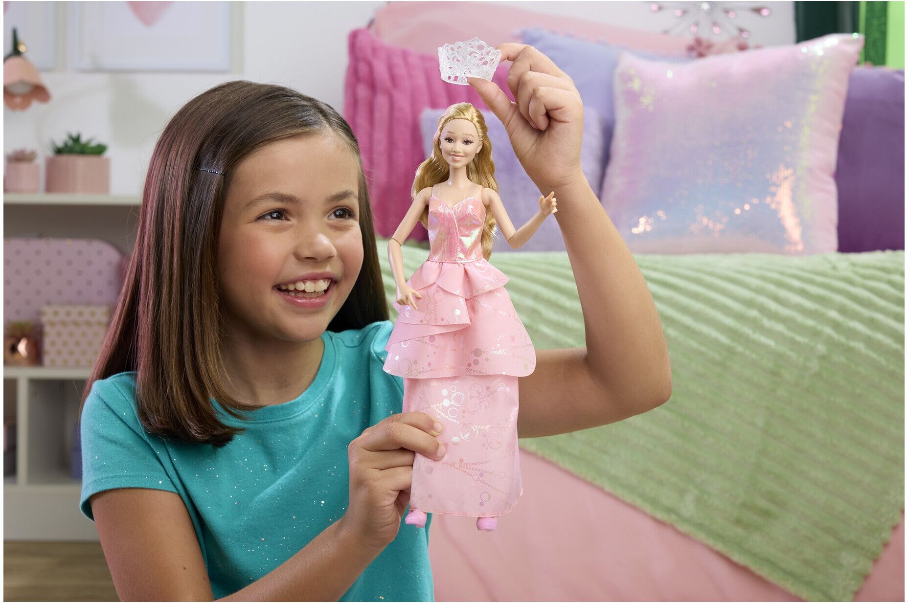 Mattel Wicked Glinda Upland Fashion Doll with Removable Pink Gown for Girls