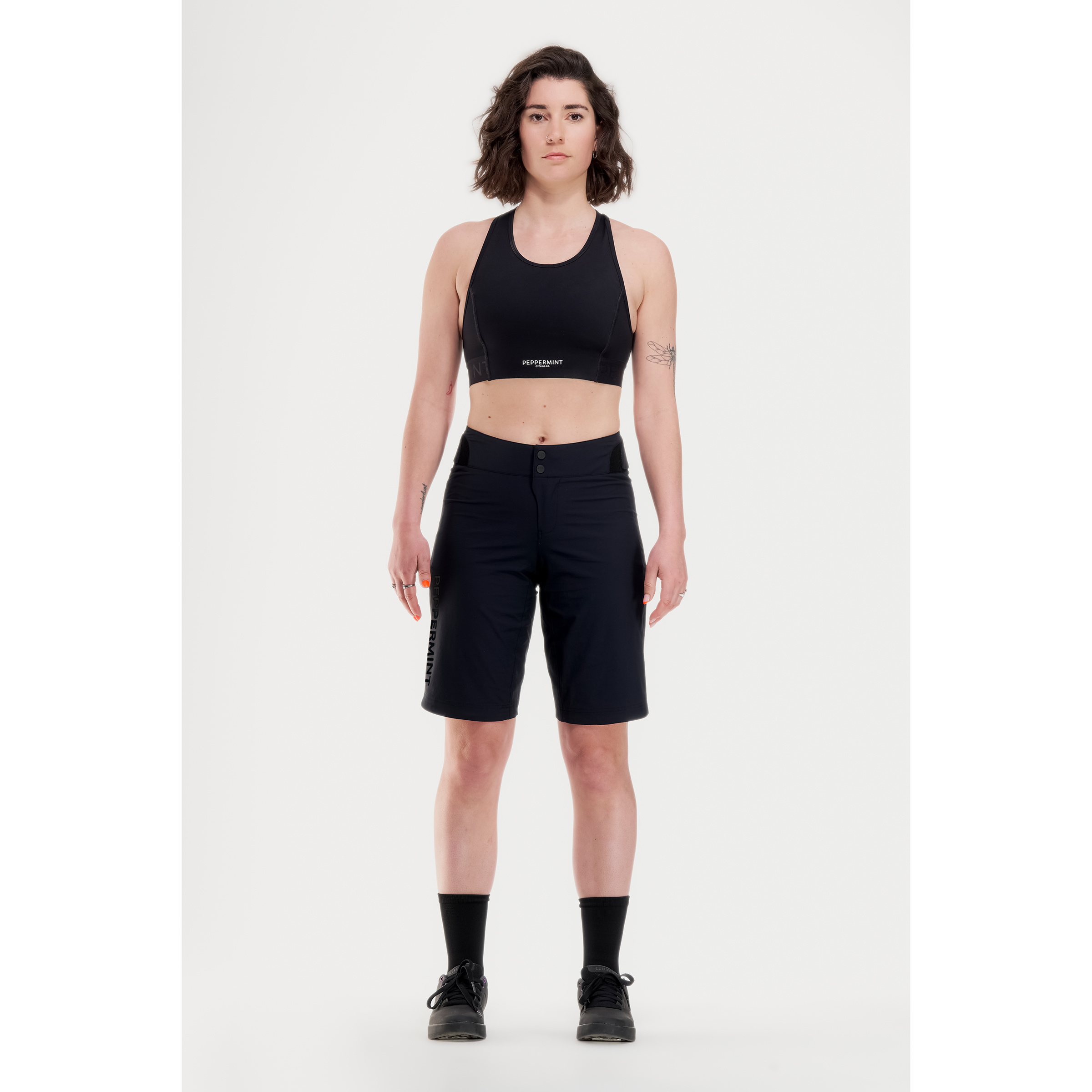 Peppermint Signature Tech Radhose kurz Damen Fahrradhose schwarz Größe M Mountainbike Widerstandsfähig Wasserabweisend