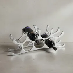 KADIMA DESIGN Modernes Weinregal aus Metall, Kapazität für 9 Flaschen, in silberner Farbe, handgefertigt, stabil und dekorativ