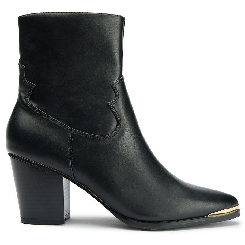 Solesister Tina Stiefel