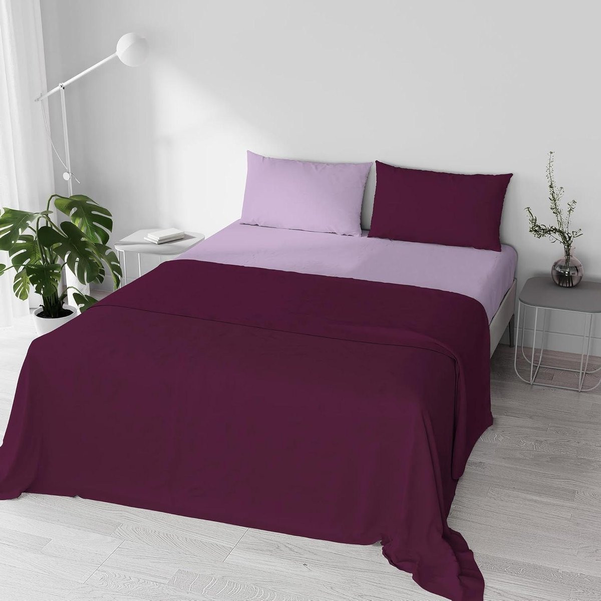 Paarse beddengoed set gemaakt in Italië, 250 x 300 cm