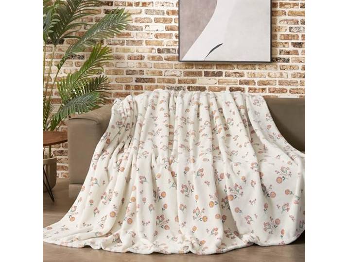 Lucky Brand Kuschelige Plüschdecke mit Gänseblümchen-Blumenmuster, 168 x 228 cm, Premium-Mikrofaser-Überwurf für luxuriösen Komfort und Stil, Doppelbett/Doppelbett, Größe XL