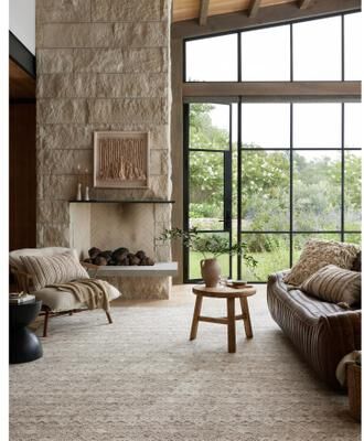 Alexander Home Rossel Traditional Area Rug