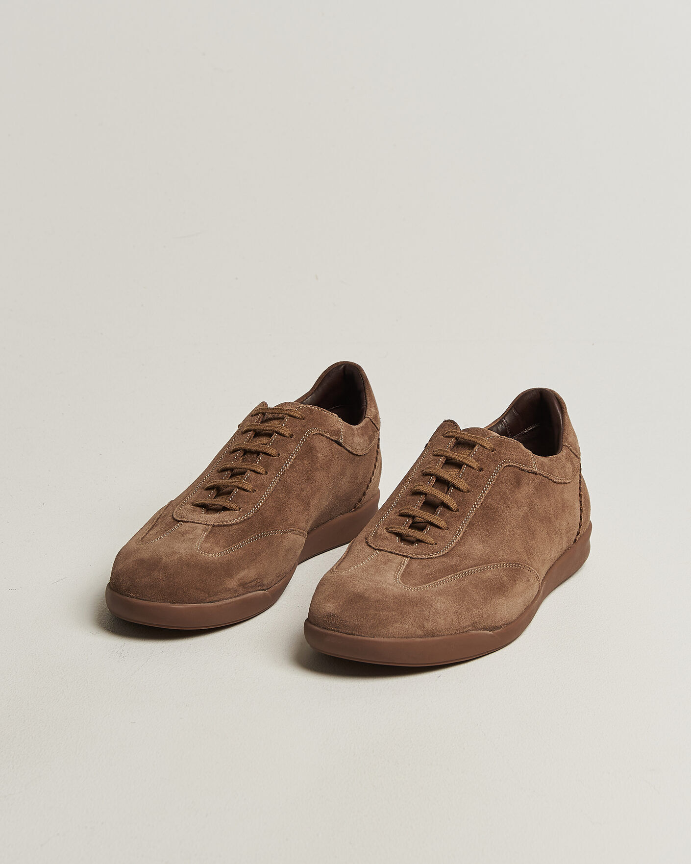 Loake Shoemakers Loake 1880 Mayfair Suede Dress Sneaker Flint men 42 Beige