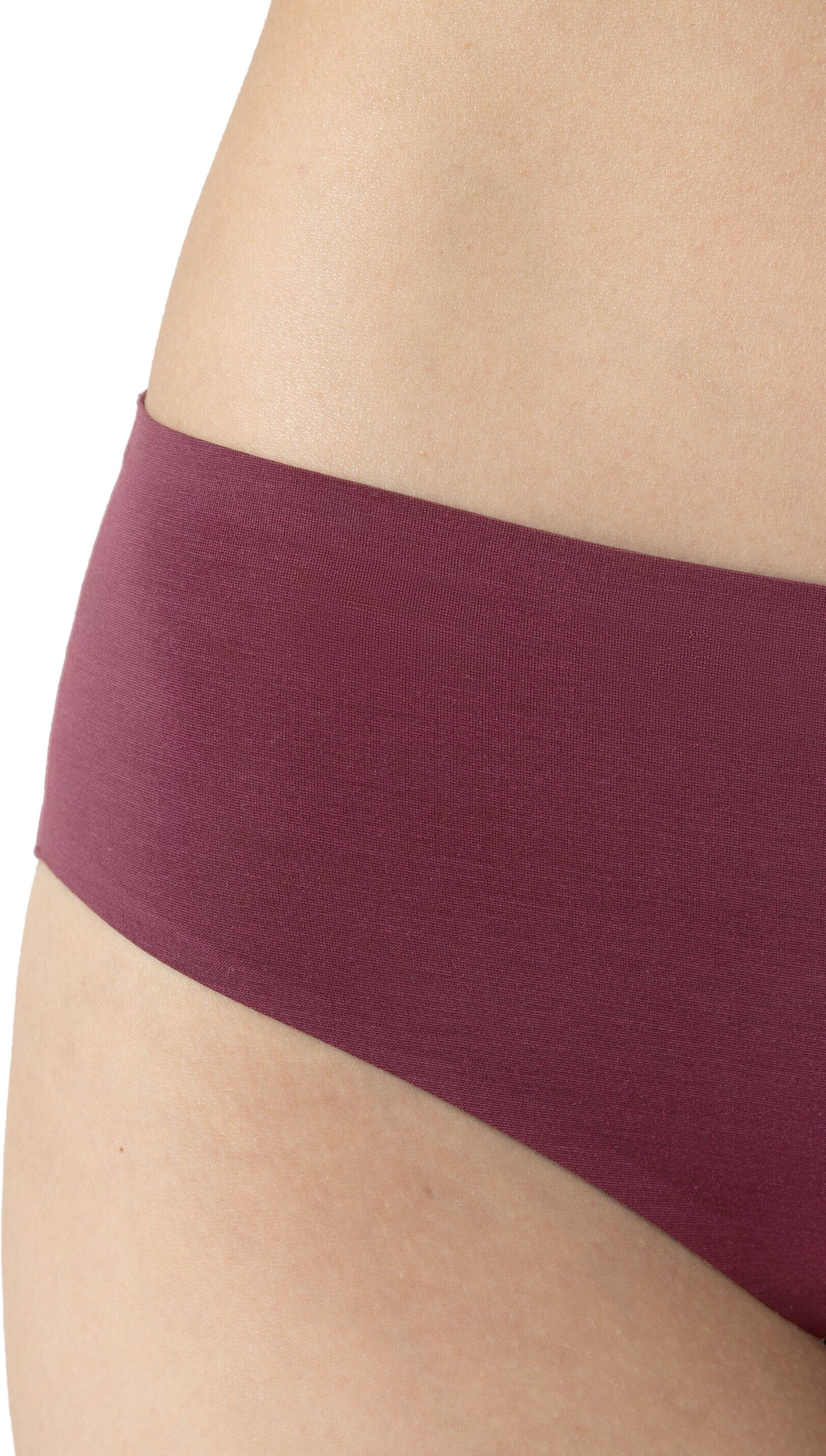 Slip MEY "SERIE INVISIBLES", Damen, Gr. L, rot (boysenberry), Single Jersey, Obermaterial: 47% Modal, 37% Polyamid, 16% Elasthan, körpernah, Unterhosen Slip, mit normaler Leibhöhe, atmungsaktiv boysenberry L