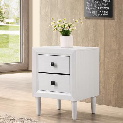 Carson Carrington Kaalaslupa Contemporary Wood 2-Drawer Nightstand