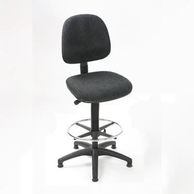 PROREGAL Arbeitsstuhl Arlington, kleiner Rückenlehne, Sitzhöhe 56-82cm, Polyurethane-Sitz, Kunststoff-Fußkreuz, Fußring, Gleiter
