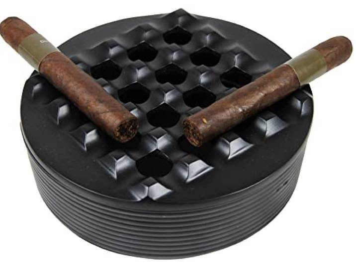 Zigarrenaschenbecher aus Aluminium mit Deckel für Herren, langlebig, handgefertigt, 16 Löcher, Gitter-Design, windbeständig, runder Aschenbecher für Zigarren bis Zigarillos