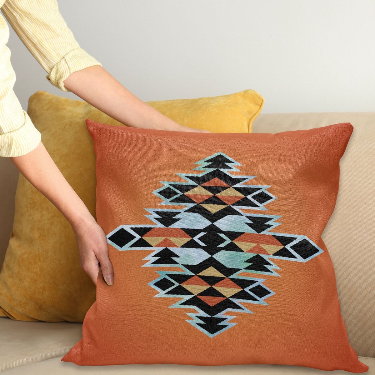 ABAKUHAUS Set van 4 Abstracte Decoratieve Kussenhoezen, Multicolored Expressionistisch Regenboog Ontwerp, 61 cm