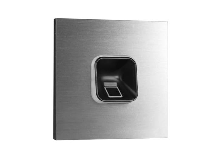 EKEY 204701 sLine Fingerprintset (Fingerprint Schwarz, Gira 106 Sprechanlagenmodul Edelstahl V4A, Controller), Biometrische Zutrittslösung für Sprechanlage Gira, 0,4 W, 12-24 V, Schwarzer Fingerprint