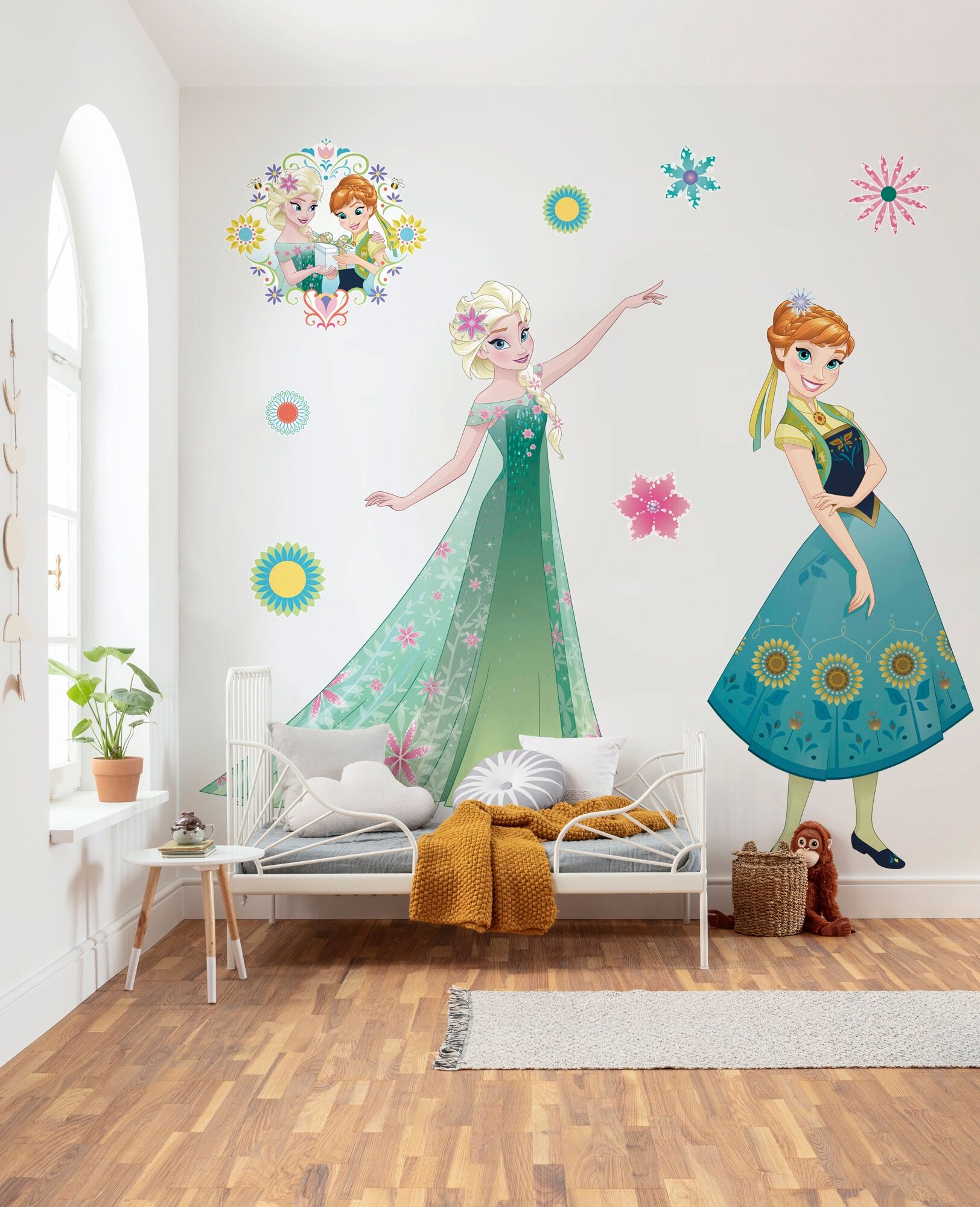 Vliestapete KOMAR "Selbstklebende Vlies - Frozen Springtime XXL - Grösse 127 x 200 cm", bunt, B:127m L:200m, Vlies, Tapeten, Vliestapete, Kinderzimmer bunt B/L: 127m x 200m, Rollen: 1